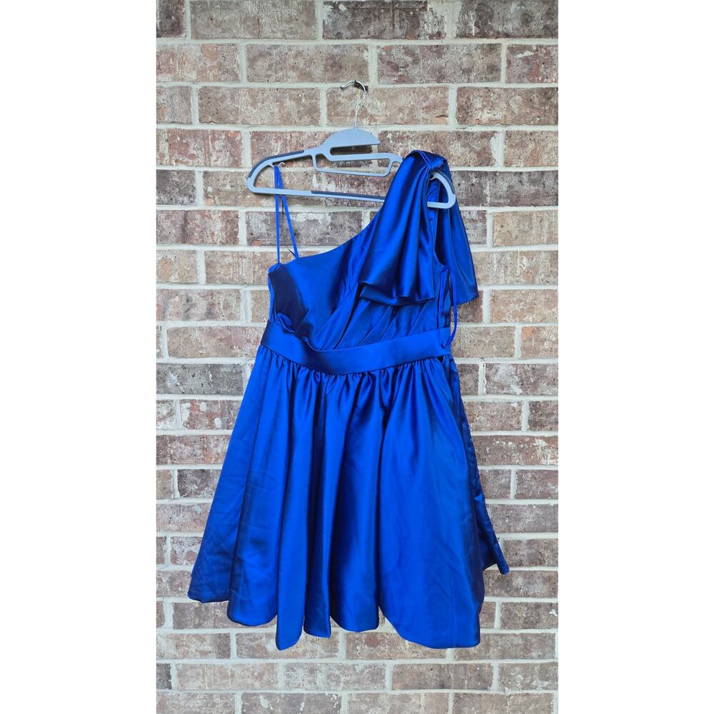 Mac Duggal Short Cobalt Blue Hoco Dress Size 10 - Picture 5 of 7